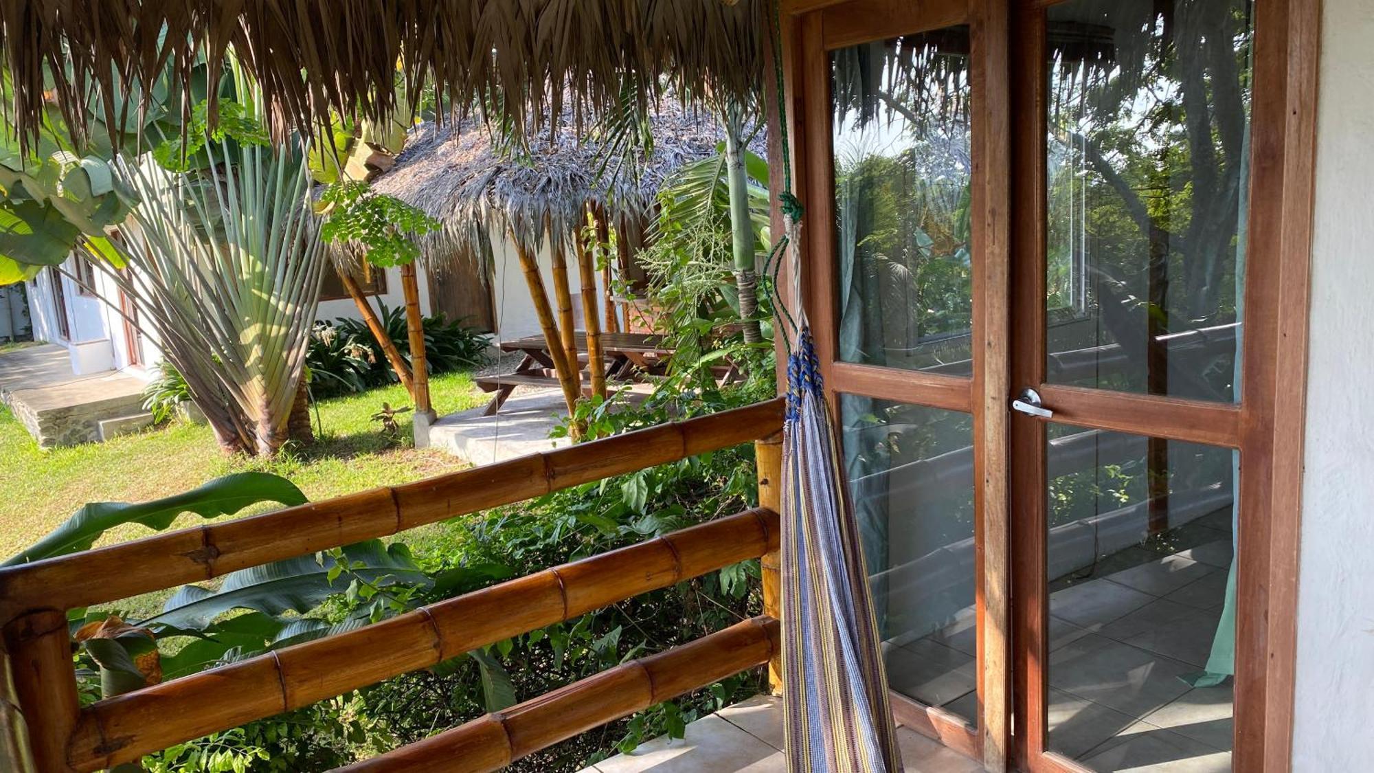 Hosteria Guachapeli Las Tunas Exteriör bild